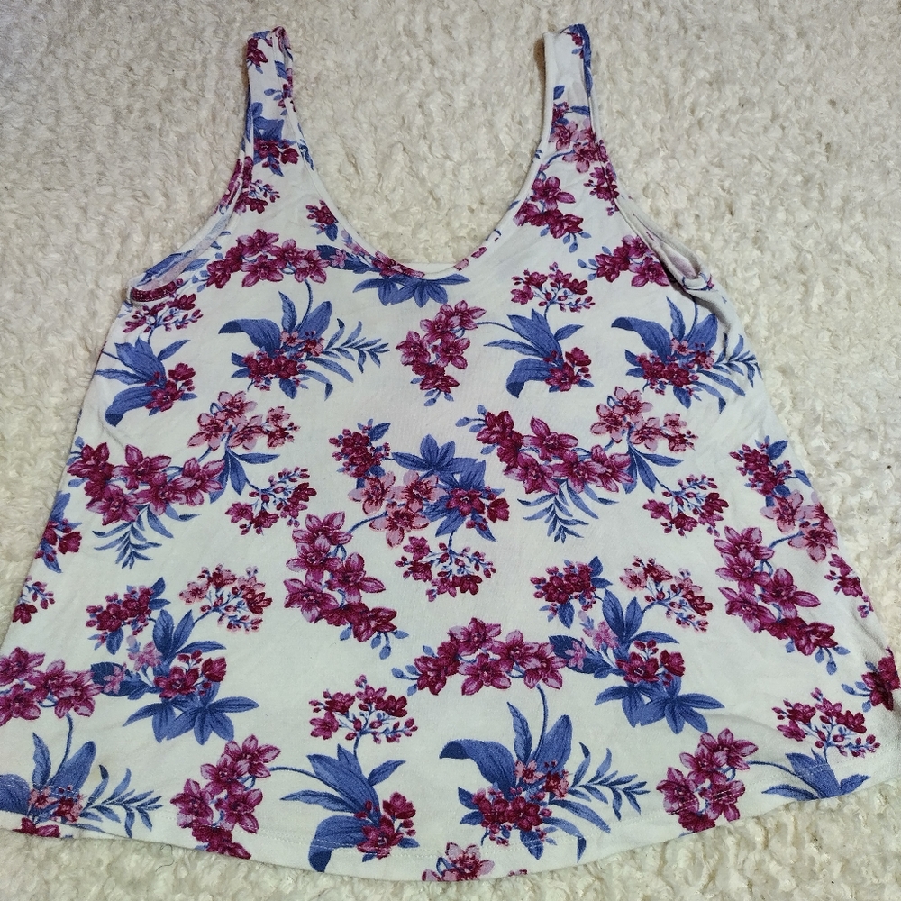 Women's American eagle top sz med